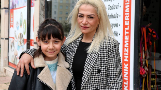 Enkaz altında kalan kediye depremden 49 gün sonra ulaşıldı